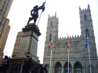  蒙特利尔:  魁北克:  加拿大:  
 
 圣母圣殿_(蒙特利尔)